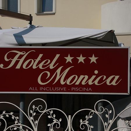 Hotel Monica แชร์เวีย ภายนอก รูปภาพ