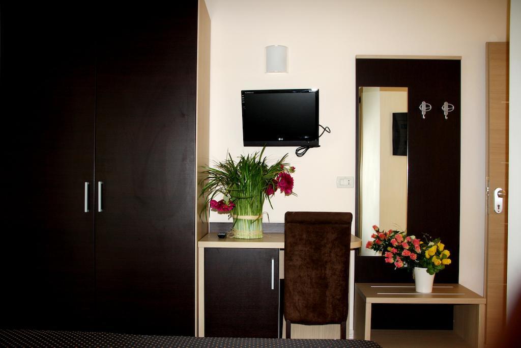 Hotel Monica แชร์เวีย ห้อง รูปภาพ